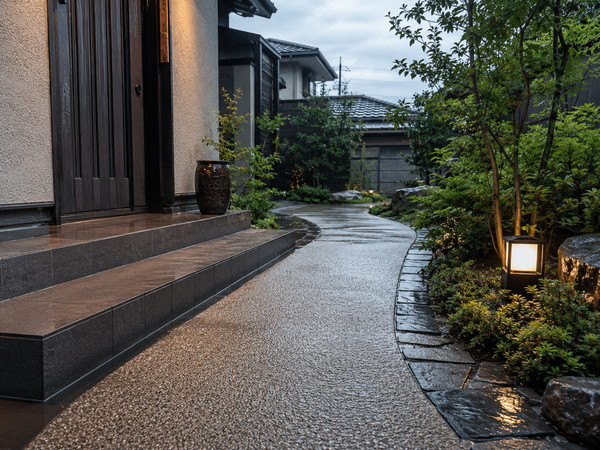 雨の外構