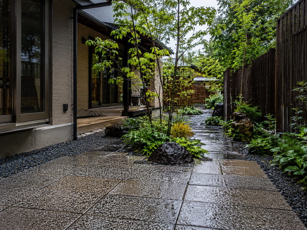 雨の外構
